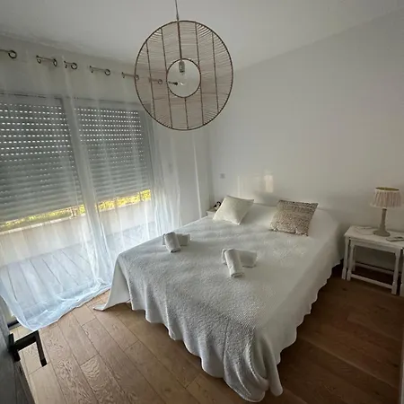 Apartment Port De Vecchio 100 M2 *